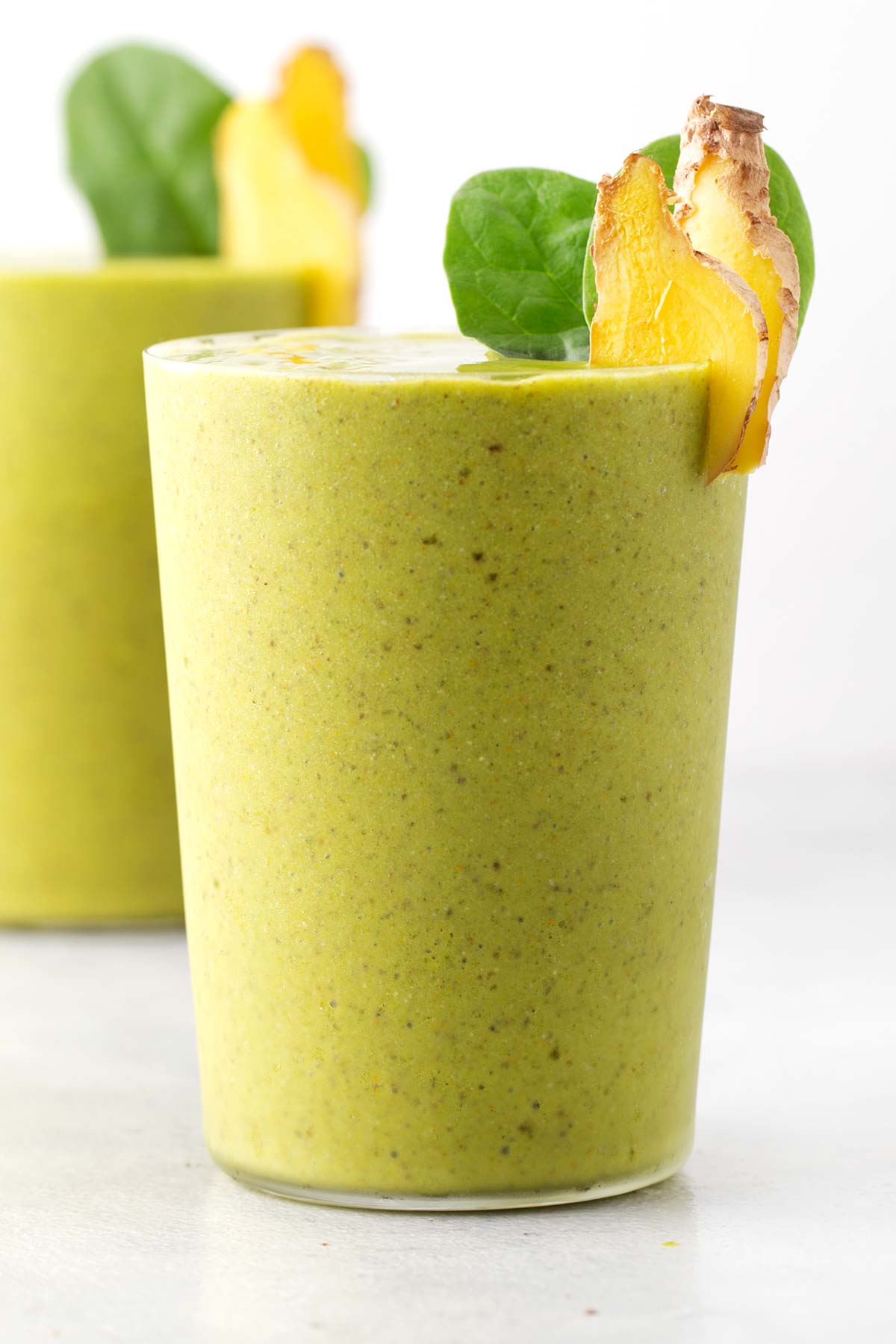 Anti-inflammatory smoothie in a glass.